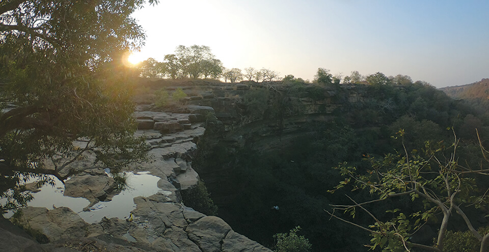 Menal Waterfall & Temple